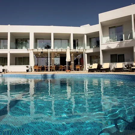 Bellini Apartahotel 3*