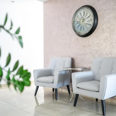 Apartahotel Bellini 3*