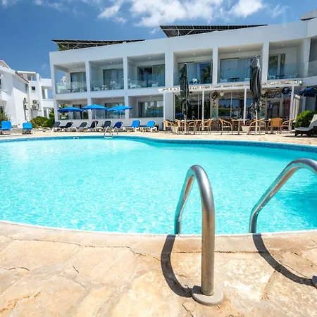 Bellini Apartahotel 3*