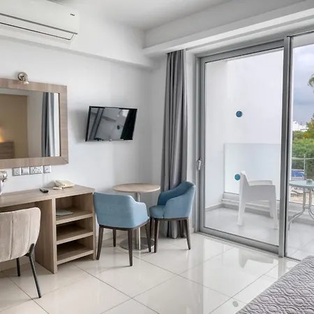 Bellini Apartahotel Ayia Napa